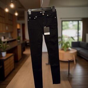 1 BLK DNM Women's Black Jeans with zip accent in back 22 size 21/31